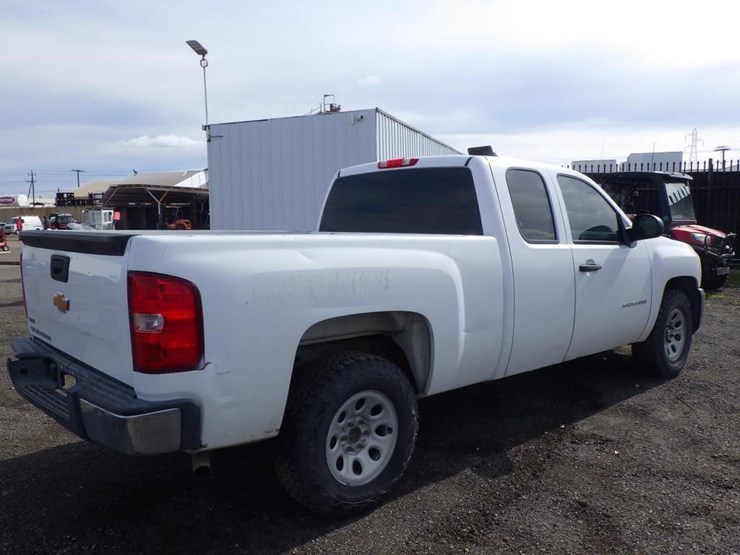 2012-chevrolet-1500-image-3