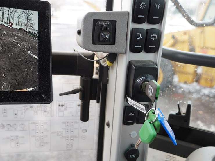 2022-volvo-l60h-image-22