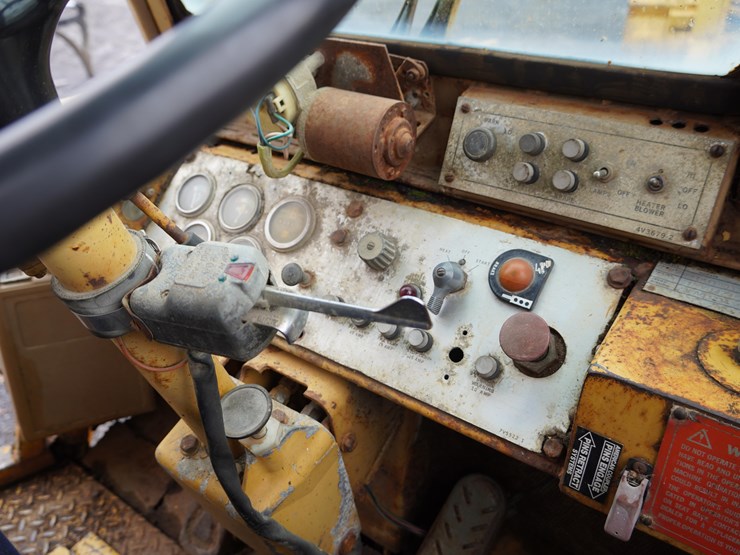 caterpillar-930-image-17