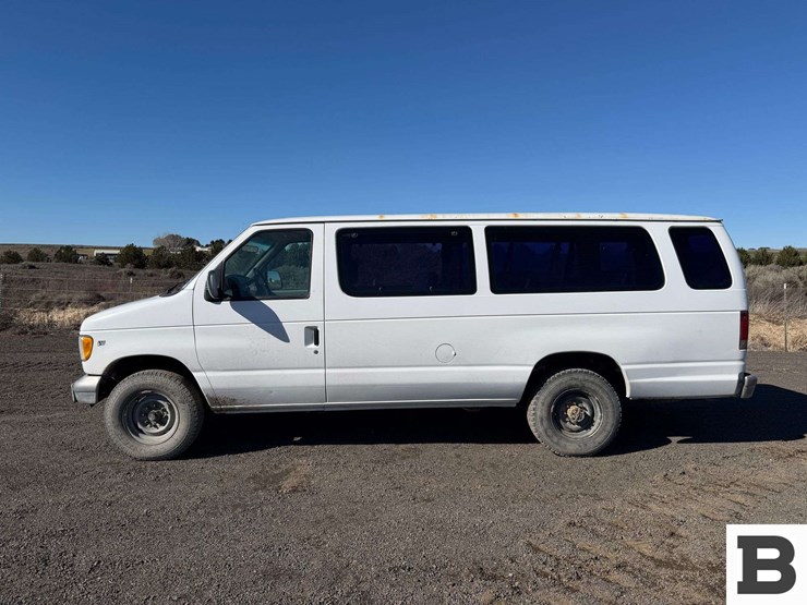 1999-ford-econoline-350-image-3