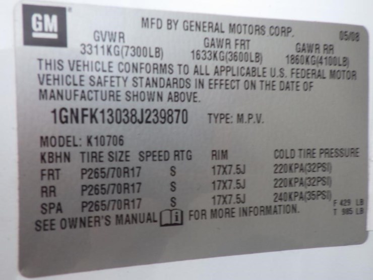 2008-chevrolet-tahoe-image-16