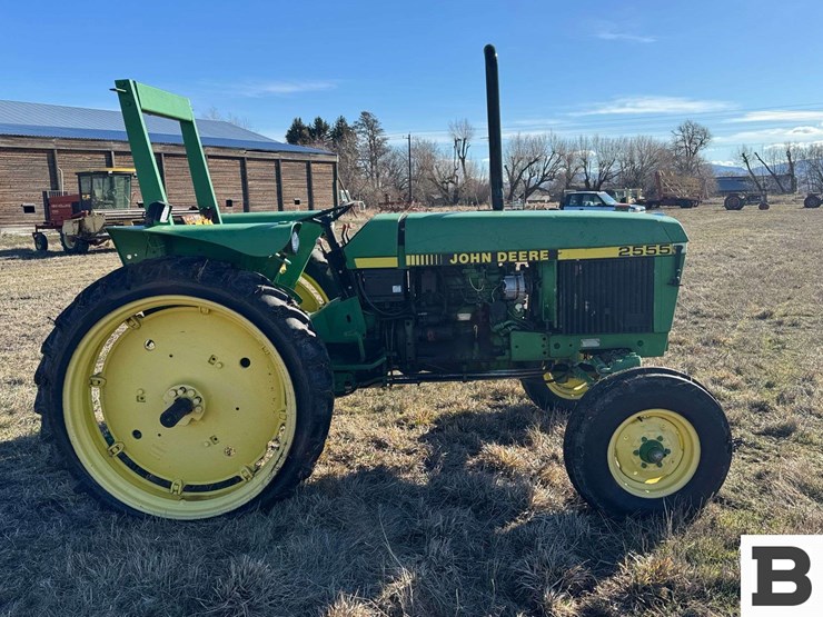 john-deere-2555-image-8