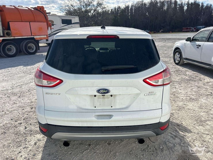 2015-ford-escape-image-21