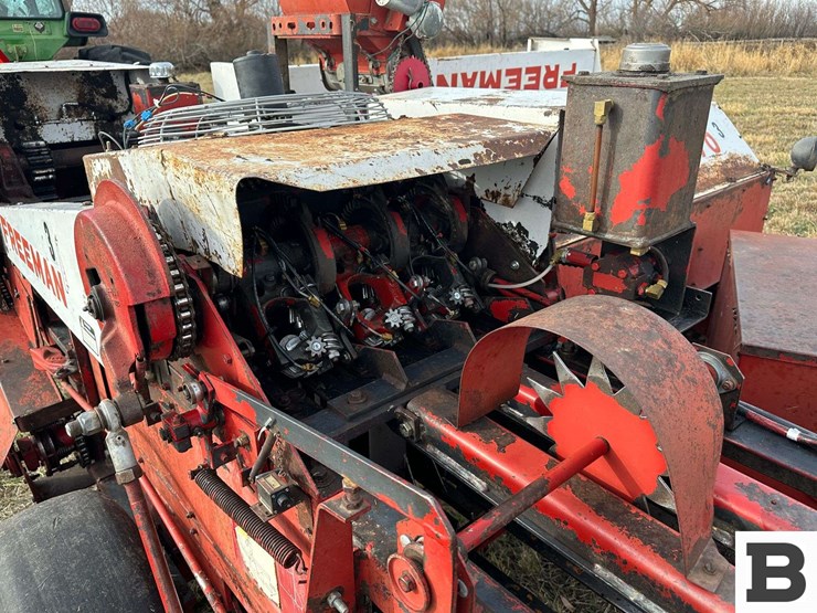 freeman-370t-baler-image-33