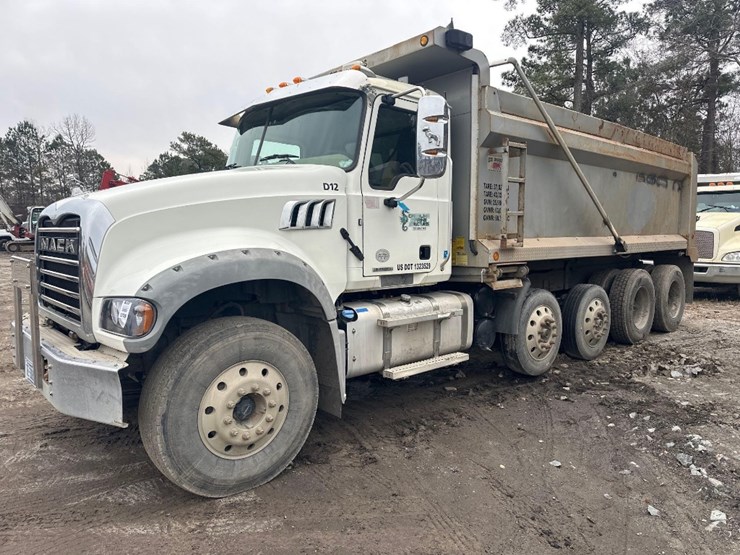 2020-mack-gr64f9-quad/a-dump-truck-image-1