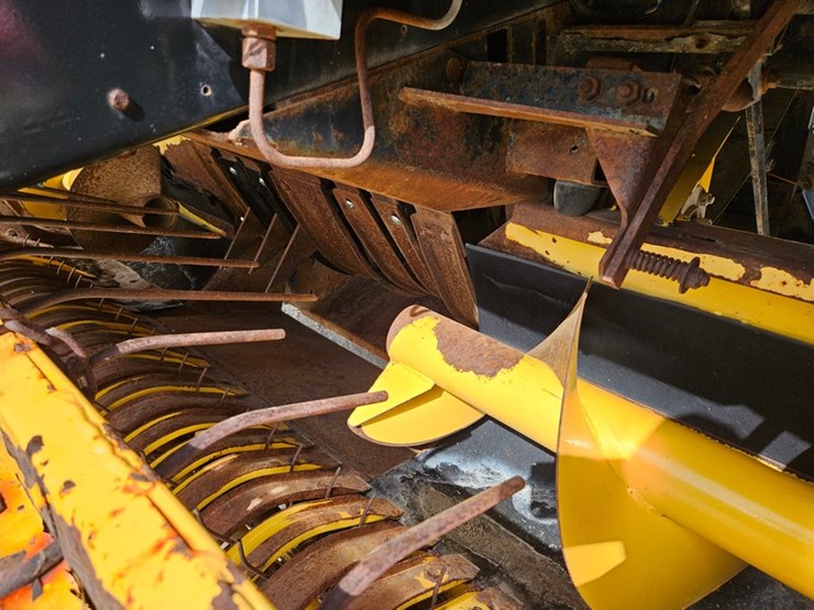 new-holland-bb940a-image-17