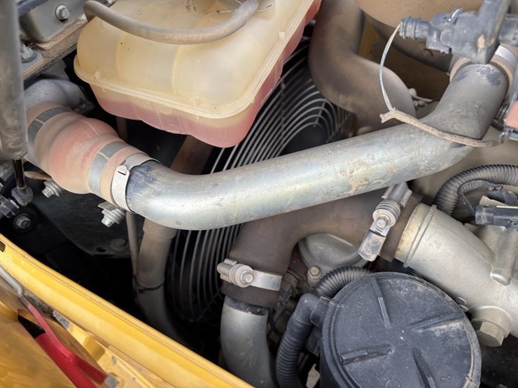 caterpillar-420f2-image-59