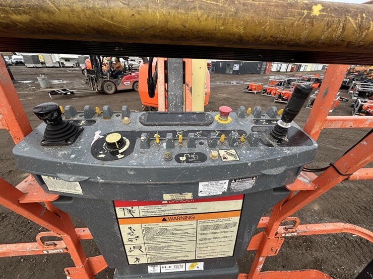 2018-jlg-450aj-image-13