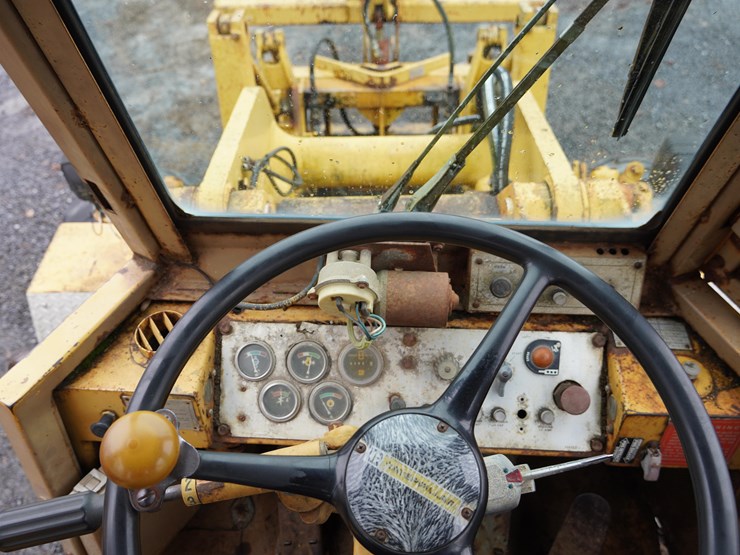 caterpillar-930-image-15