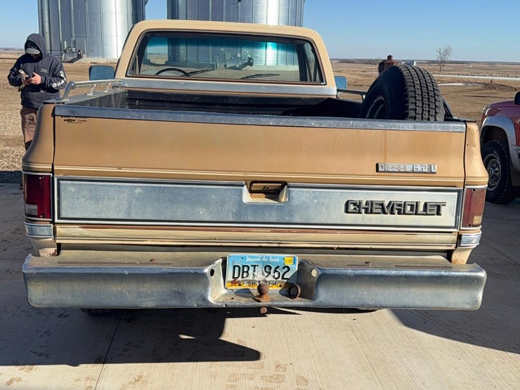 1984-chevrolet-2500-image-3