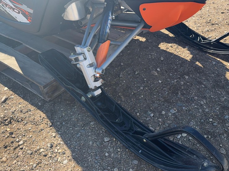 2008-arctic-cat-m1000-snowmobile-image-10