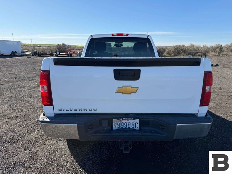 2013-chevrolet-silverado-1500-image-4
