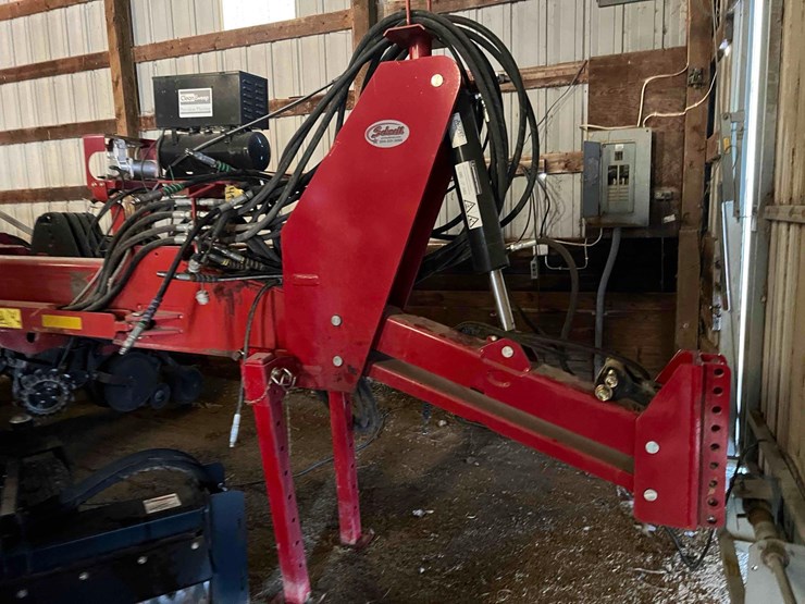 2014-case-ih-1255-image-8