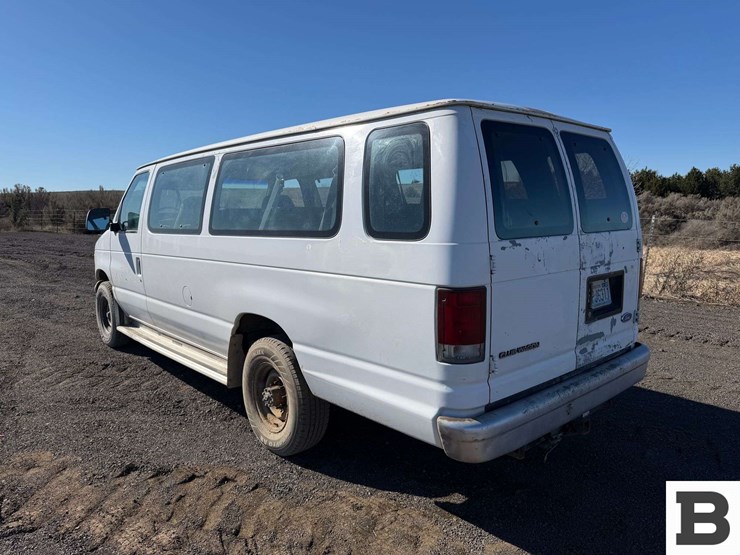 1996-ford-econoline-350-image-3