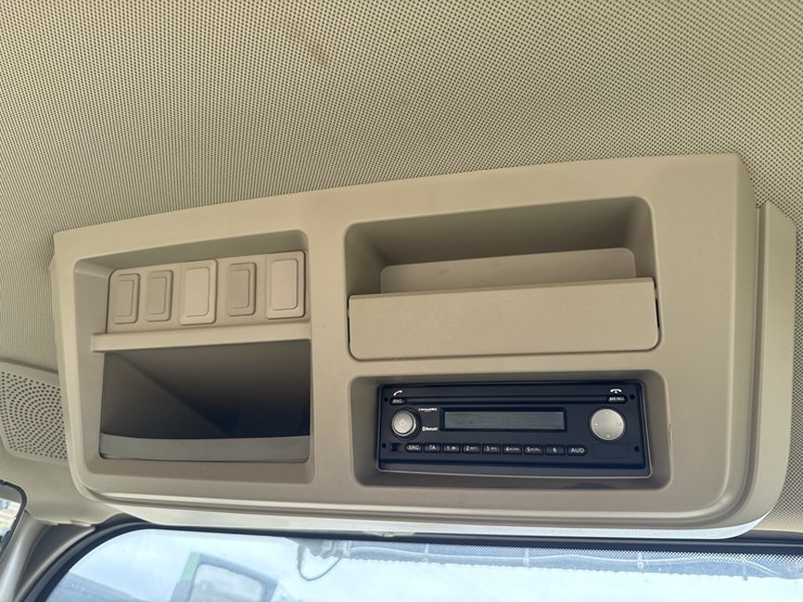 2020-john-deere-2020-image-18