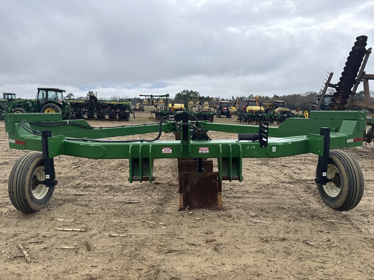 harrell-6710-image-3