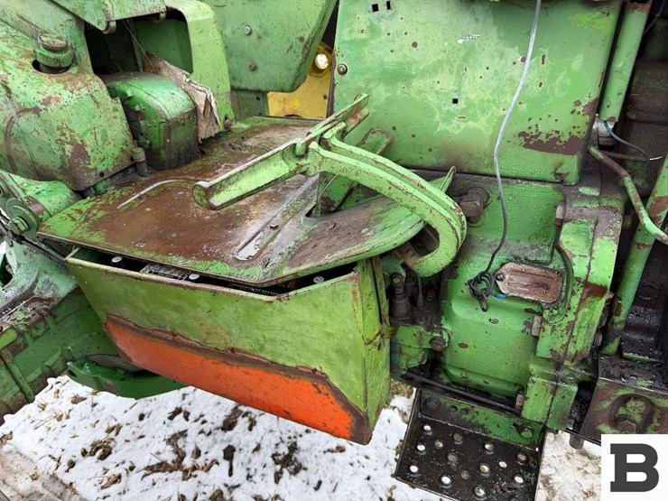 john-deere-4010-image-40