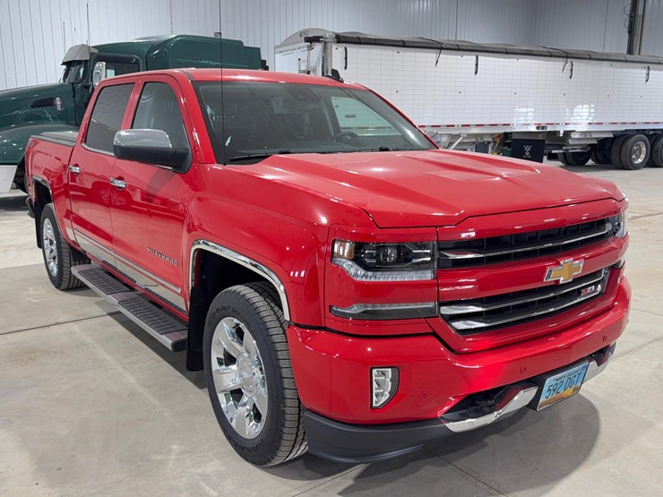 2018-chevrolet-silverado-1500-ltz-image-7