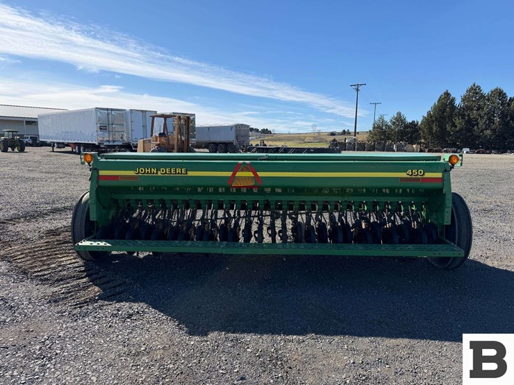 john-deere-450-image-4