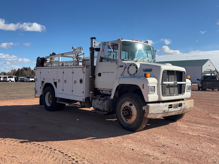 1992-ford-l8000-image-3