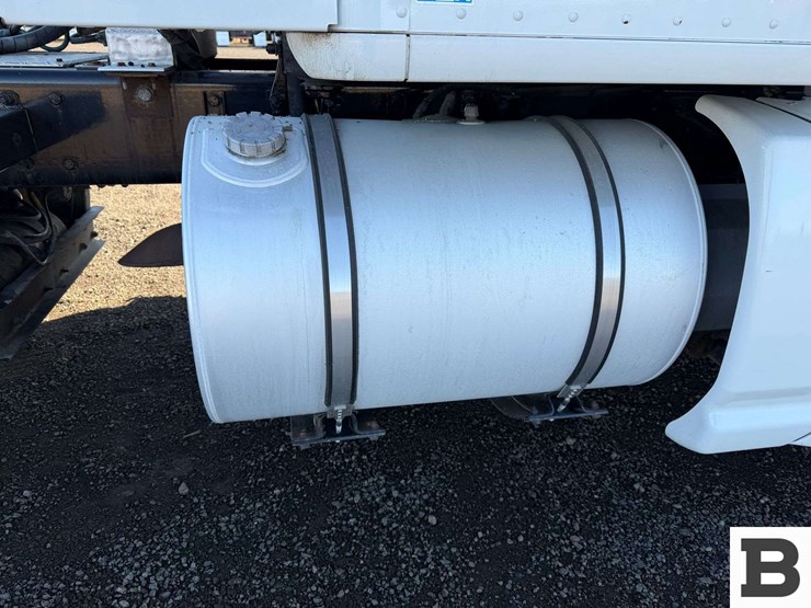 2019-kenworth-t680-image-42