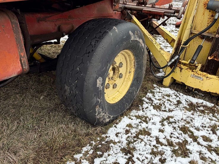 new-holland-1075-image-30