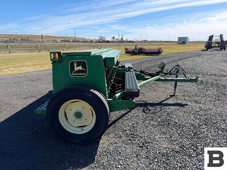 john-deere-450-image-6