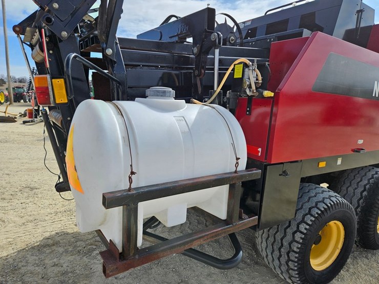 new-holland-bb940a-image-45