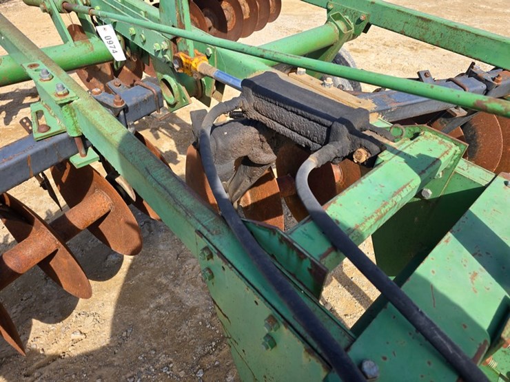 john-deere-111-image-13