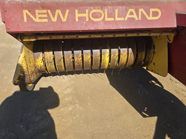 new-holland-273-image-10
