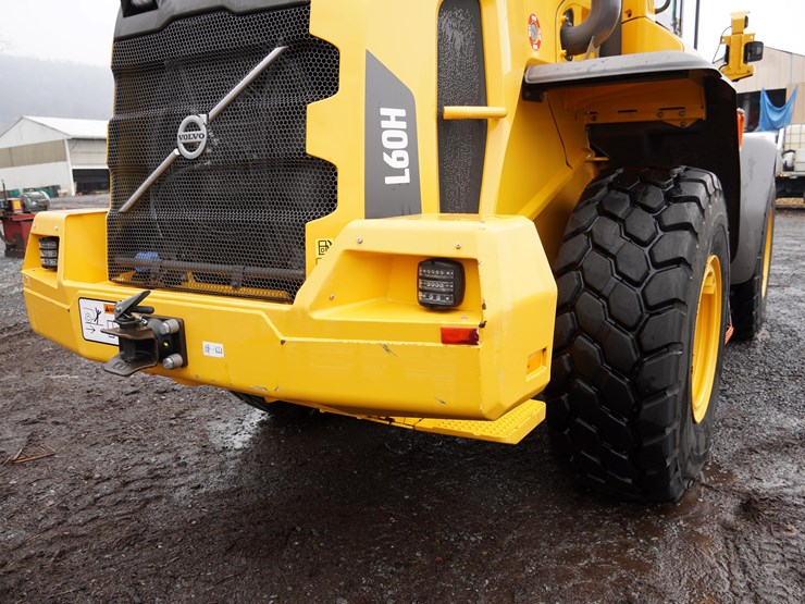 2022-volvo-l60h-image-45