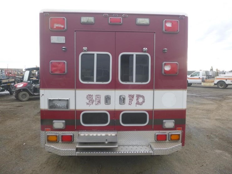 2014-ford-e350-image-6