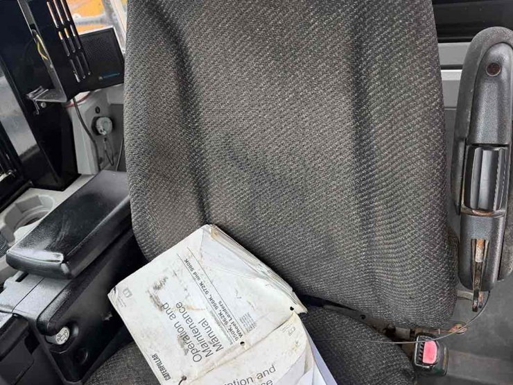 2014-caterpillar-962k-image-18