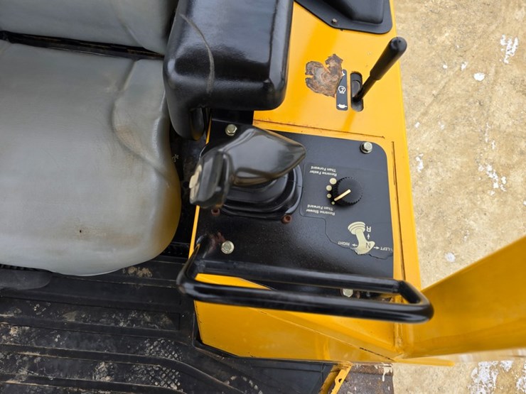 2002-deere-450h-lt-image-25