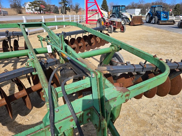 john-deere-111-image-11