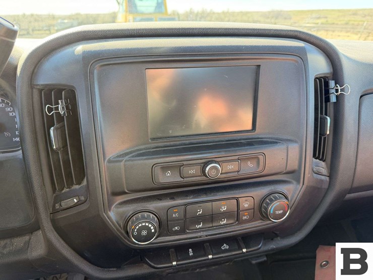 2016-chevrolet-silverado-1500-image-30