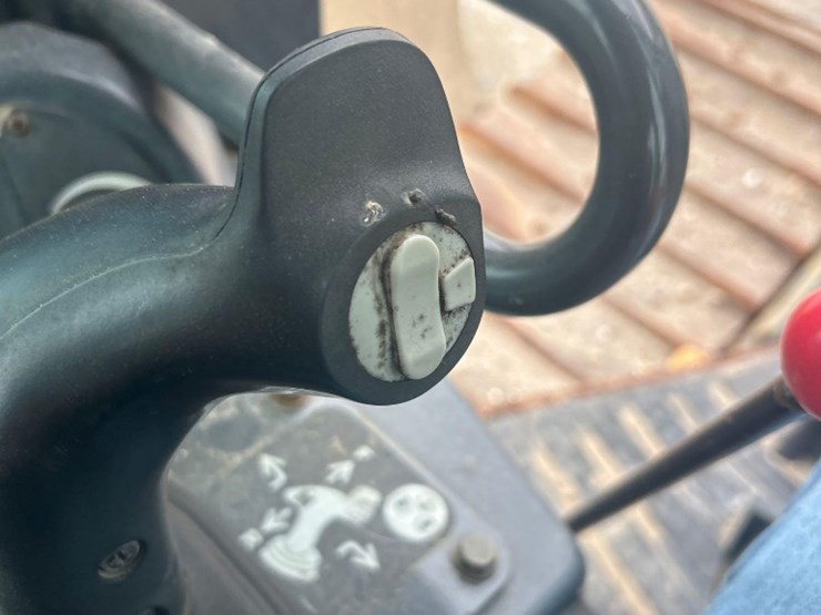 2015-deere-650k-lgp-image-6