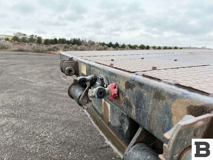 2005-fontaine-low-bed-trailer-image-10