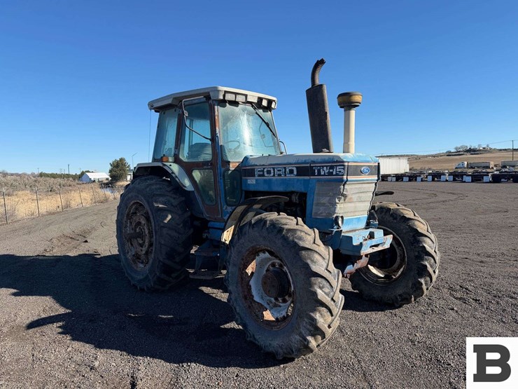 ford-tractor-image-8