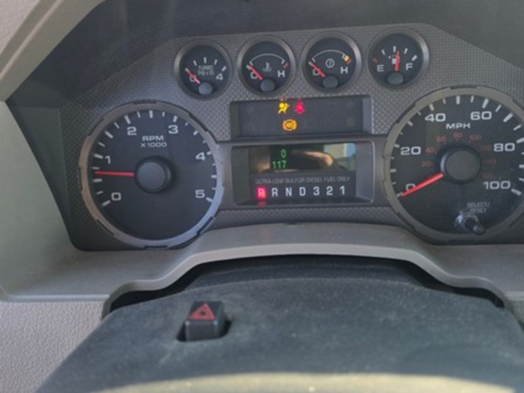 2008-ford-f550-image-17