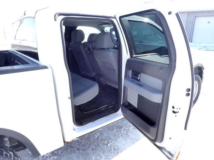 2013-ford-f150-xlt-image-36