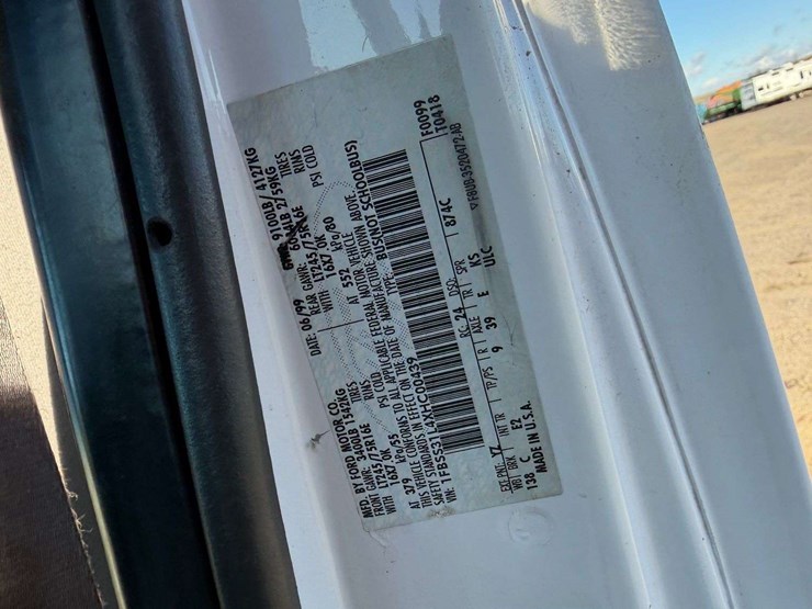 1999-ford-econoline-350-image-29