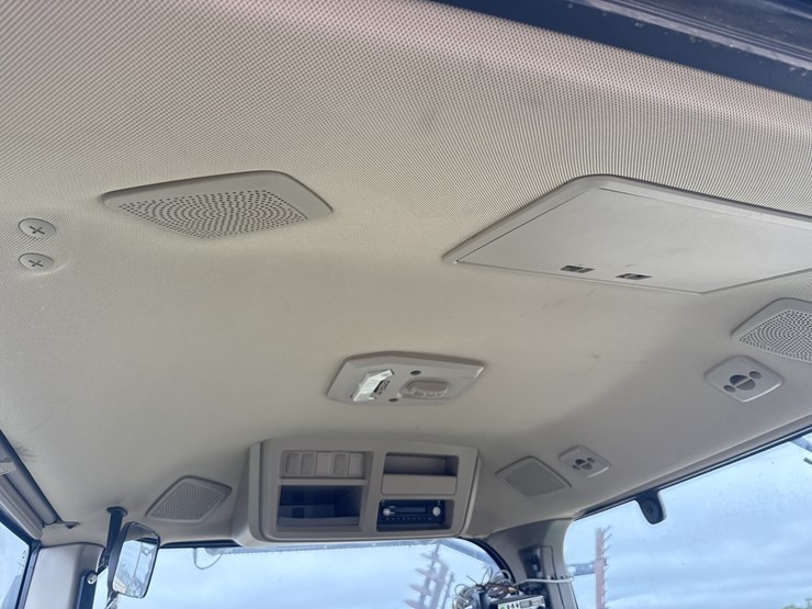 2020-john-deere-2020-image-16