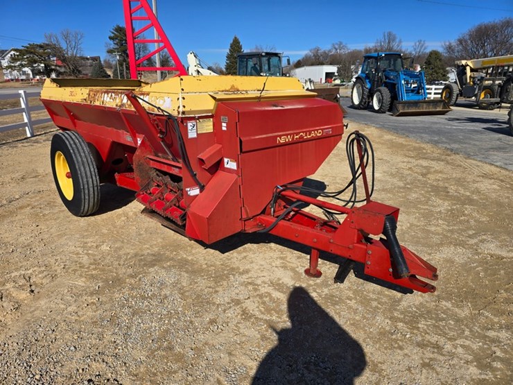 new-holland-305-image-7