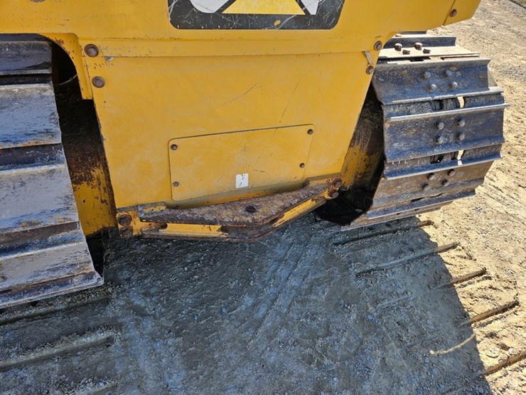 caterpillar-d5k-lgp-image-40