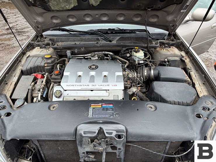 2001-cadillac-deville-sedan-image-26