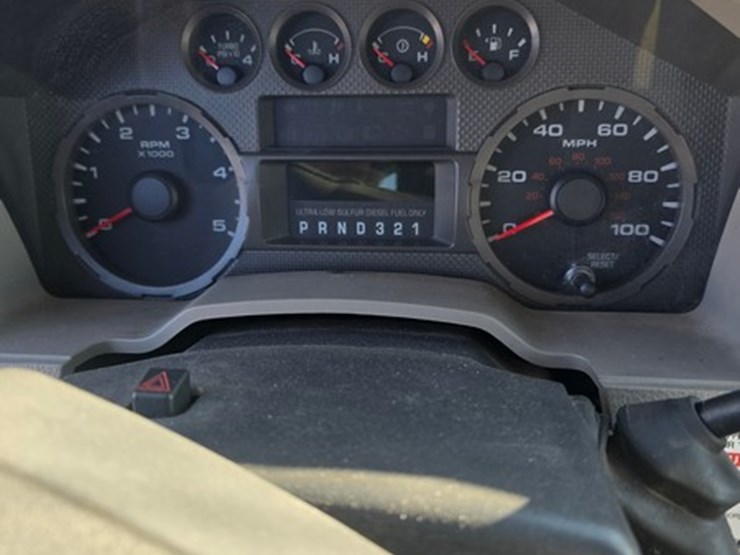 2008-ford-f550-image-16