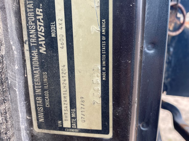 1990-international-4600-image-9