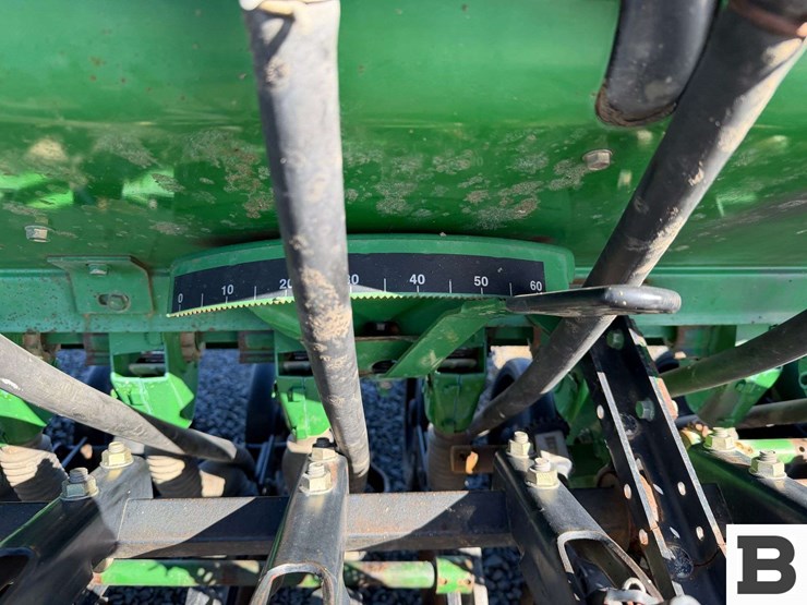 john-deere-450-image-31