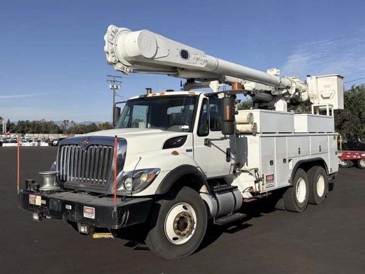 2012-international-workstar-7400-image-1